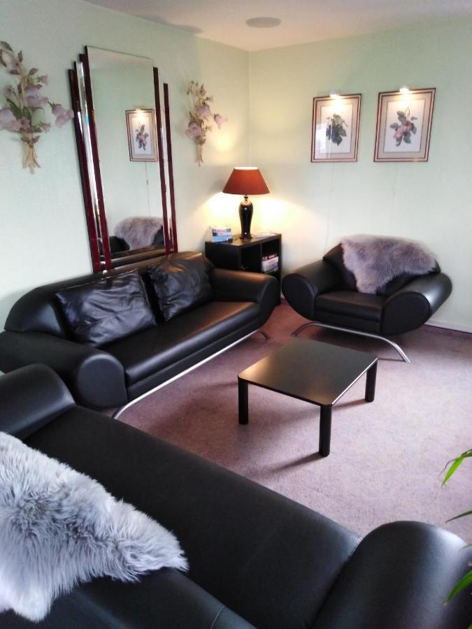 نيوشتات أم رينشتايغ Landhaus Edelweiss Bed&Breakfast - Adults Only المظهر الخارجي الصورة