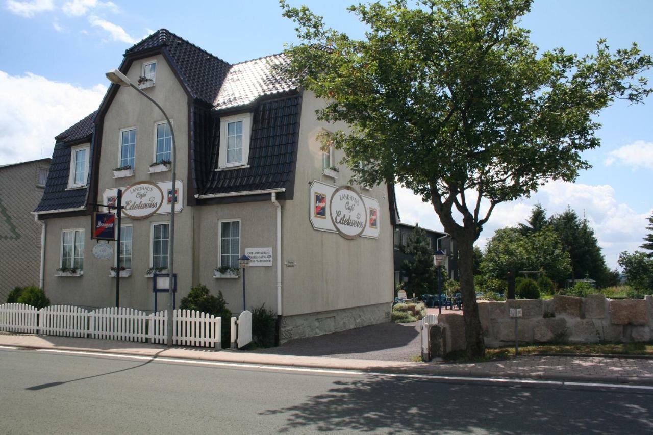 نيوشتات أم رينشتايغ Landhaus Edelweiss Bed&Breakfast - Adults Only المظهر الخارجي الصورة