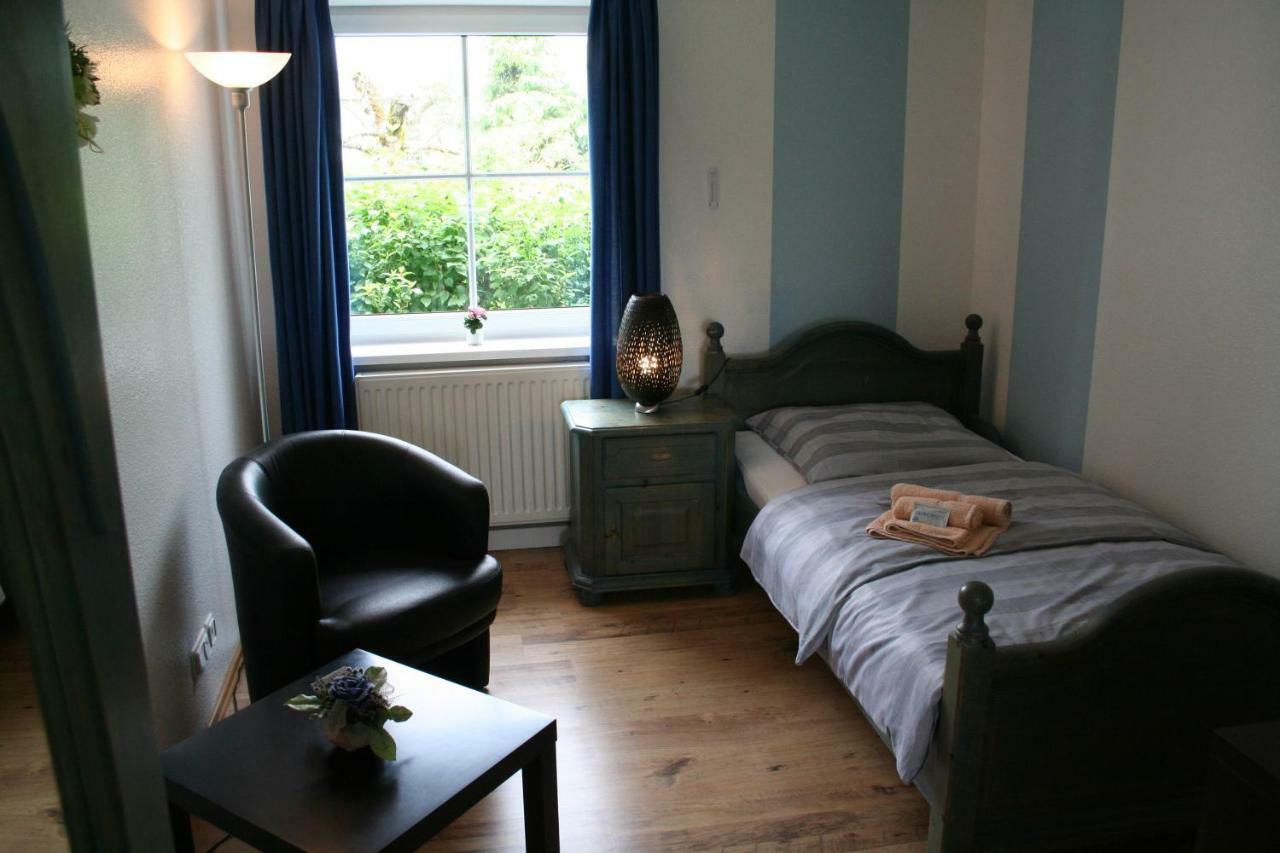 نيوشتات أم رينشتايغ Landhaus Edelweiss Bed&Breakfast - Adults Only المظهر الخارجي الصورة